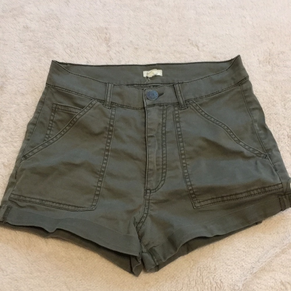 Garage mid-rise cargo shorts, olive knight